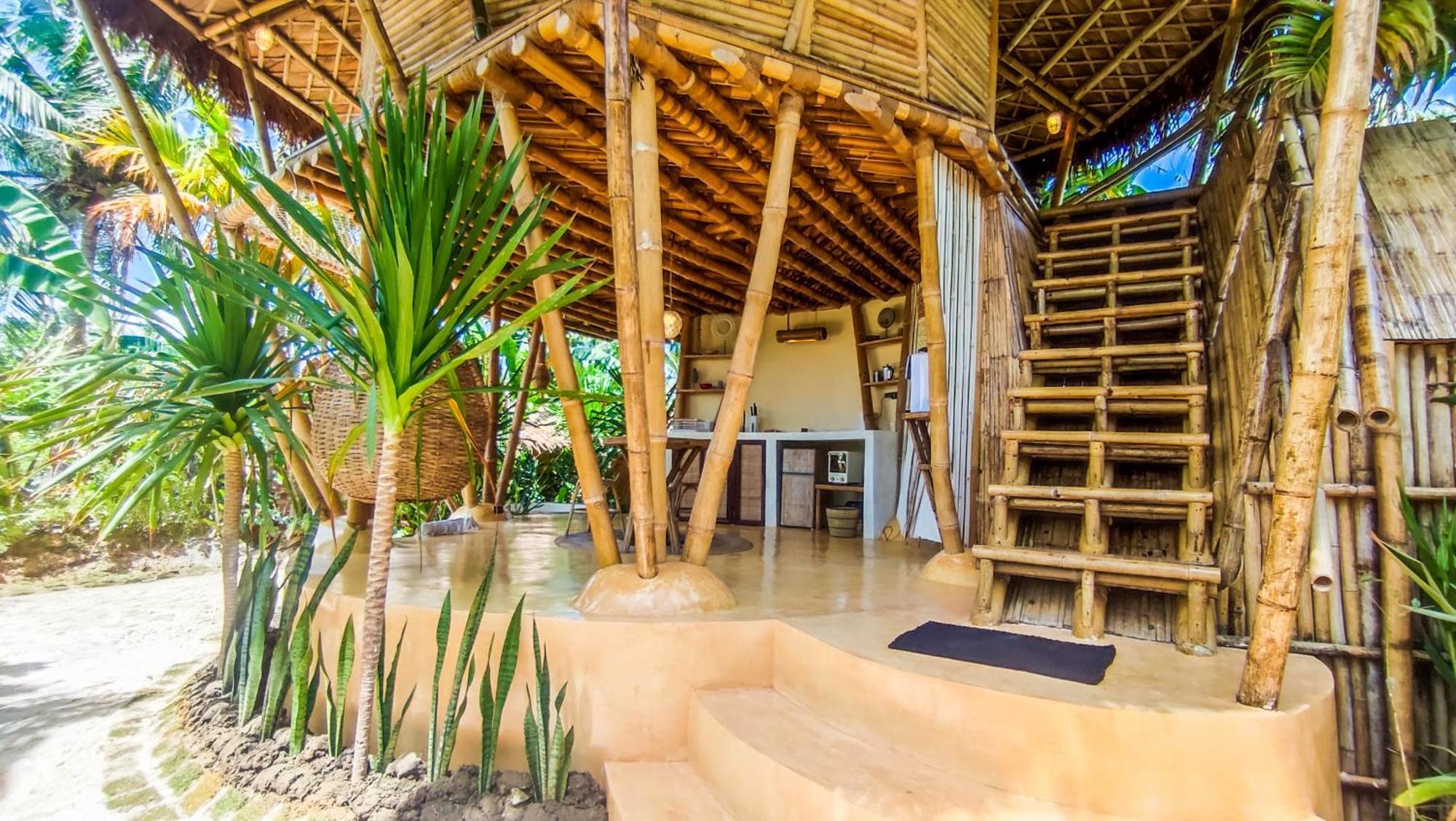 The Bamboo Houses - Tropical Garden & Empty Beach General Luna  Extérieur photo