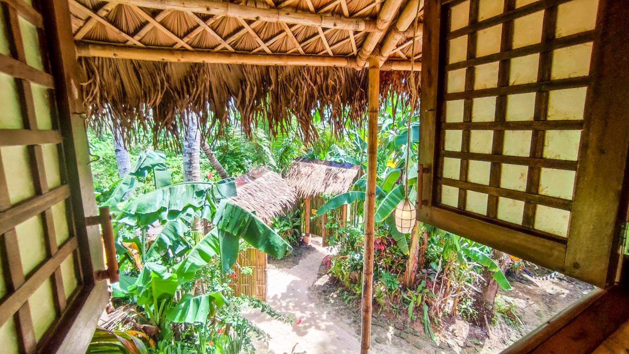 The Bamboo Houses - Tropical Garden & Empty Beach General Luna  Extérieur photo